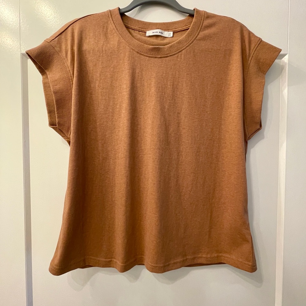 Mod Ref short sleeved sweater shirt, size small